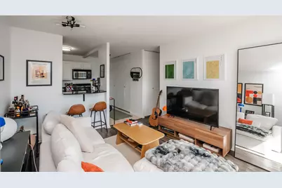 1360 N Sandburg Terrace #1409C, Chicago, IL 60610 - Photo 4