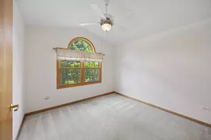 848 Havenshire Rd, Naperville, IL 60565 - Photo 12