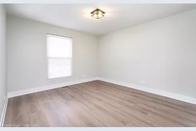 1101 Williamsburg Road, Country Club Hills, IL 60478 - Photo 12