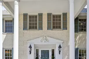 1 Charleston Rd, Hinsdale, IL 60521 - Photo 4