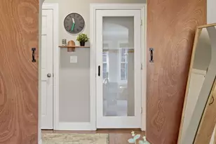 2331 W Farwell Ave, Chicago, IL 60645 - Photo 10