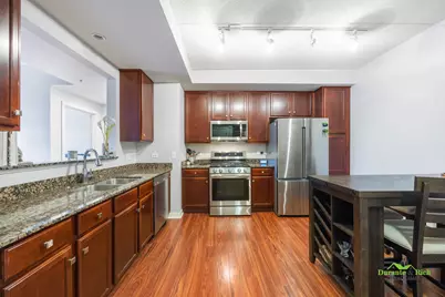 425 N Benjamin Drive #205, Vernon Hills, IL 60061 - Photo 4