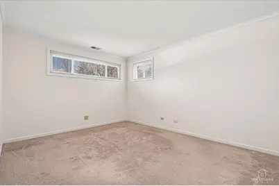 1028 W Villa Drive, Des Plaines, IL 60016 - Photo 14