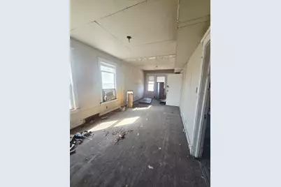 11705 S Lafayette Avenue, Chicago, IL 60628 - Photo 2