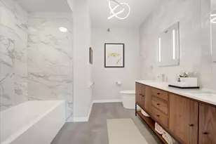757 N Orleans St, Chicago, IL 60654 - Photo 22
