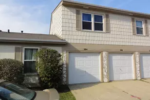 362 Farmington Ln, Vernon Hills, IL 60061 - Photo 2