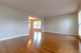 1128 Aegean Dr, Schaumburg, IL 60193 - Photo 10