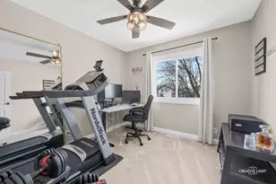 1335 Foxcroft Dr, Aurora, IL 60506 - Photo 12
