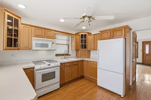 5435 S Newcastle Ave, Chicago, IL 60638 - Photo 10