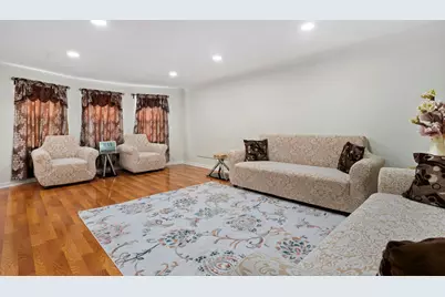 3025 W Rosemont Avenue, Chicago, IL 60659 - Photo 4