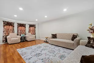 3025 W Rosemont Ave, Chicago, IL 60659 - Photo 4