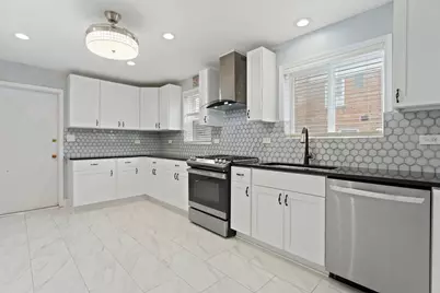 3025 W Rosemont Avenue, Chicago, IL 60659 - Photo 8