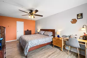 6833 N Kedzie Ave, Chicago, IL 60645 - Photo 16