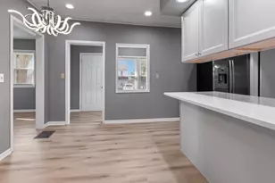 128 S 8th St, Rochelle, IL 61068 - Photo 10