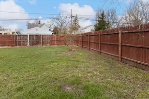 128 S 8th St, Rochelle, IL 61068 - Photo 34