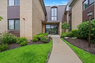 1103 N Mill St, Naperville, IL 60563 - Photo 2