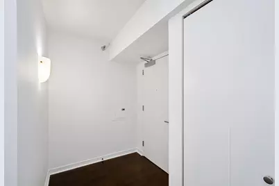 [Address not provided], Chicago, IL 60611 - Photo 2