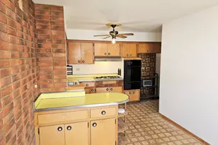 6940 N Ottawa Ave, Chicago, IL 60631 - Photo 4