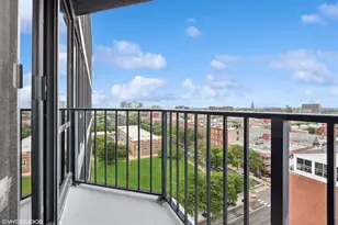 1309 N Wells St, Chicago, IL 60610 - Photo 12