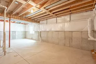 2251 Coventry Cir S, Sycamore, IL 60178 - Photo 16