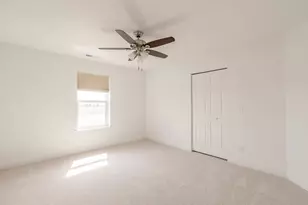 2251 Coventry Cir S, Sycamore, IL 60178 - Photo 10