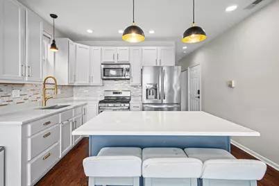 2305 N Austin Avenue #3, Chicago, IL 60639 - Photo 6