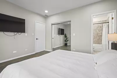 2305 N Austin Avenue #3, Chicago, IL 60639 - Photo 24