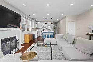 2305 N Austin Ave, Chicago, IL 60639 - Photo 10