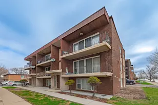 6914 W 65th St, Chicago, IL 60638 - Photo 2