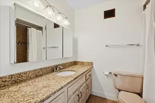 40 N Tower Rd, Oak Brook, IL 60523 - Photo 14