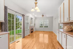 209 Grays Dr, Oswego, IL 60543 - Photo 8