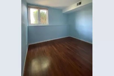 [Address not provided], Deerfield, IL 60015 - Photo 14