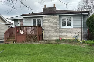 115 E Division St, Villa Park, IL 60181 - Photo 2