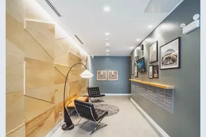 830 N Milwaukee Avenue #201, Chicago, IL 60642 - Photo 2