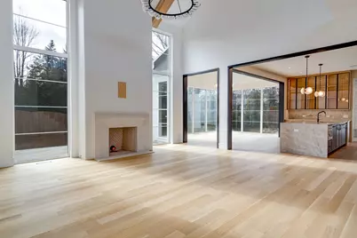 531 Kensington Court, Hinsdale, IL 60521 - Photo 2