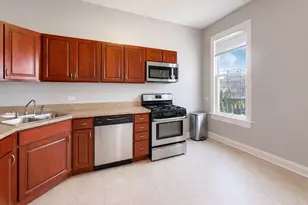 2254 N Racine Ave, Chicago, IL 60614 - Photo 4