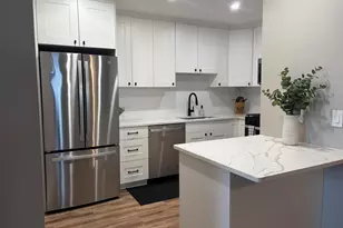 9355 Irving Park Rd, Schiller Park, IL 60176 - Photo 4