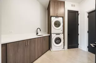 1110 W Schubert Ave, Chicago, IL 60614 - Photo 30