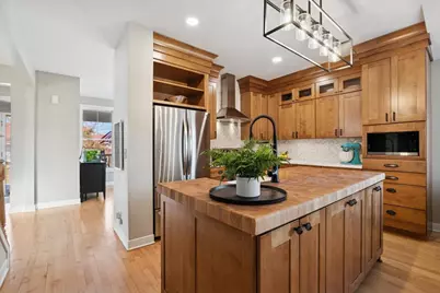 1571 Amos Bennett Street, Grayslake, IL 60030 - Photo 10