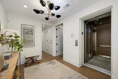 454 W Barry Avenue #3, Chicago, IL 60657 - Photo 2