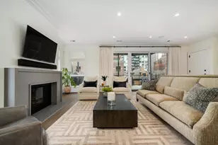 454 W Barry Ave, Chicago, IL 60657 - Photo 10