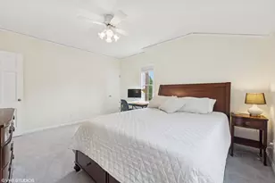 324 S Poplar Ave E, Elmhurst, IL 60126 - Photo 18