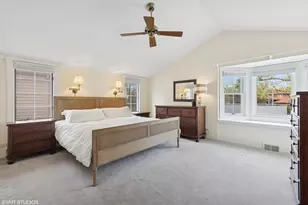 324 S Poplar Ave E, Elmhurst, IL 60126 - Photo 16