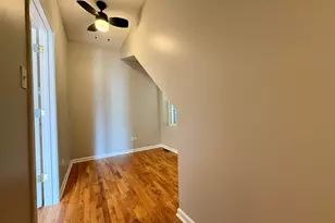 3219 S Lituanica Ave, Chicago, IL 60608 - Photo 12