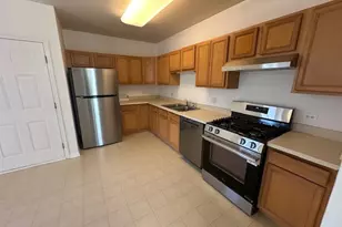 1298 Leonard Dr, Schaumburg, IL 60193 - Photo 2