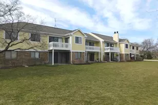 573 Greystone Ln, Wheeling, IL 60090 - Photo 28