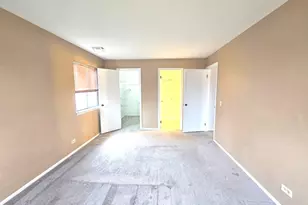 573 Greystone Ln, Wheeling, IL 60090 - Photo 20