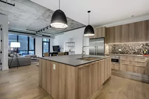 111 S Peoria St, Chicago, IL 60607 - Photo 2