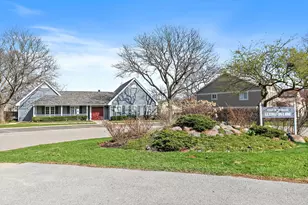 36 Waterbury Ln, Schaumburg, IL 60193 - Photo 24