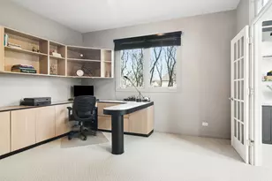 2038 Sheridan Rd, Buffalo Grove, IL 60089 - Photo 14